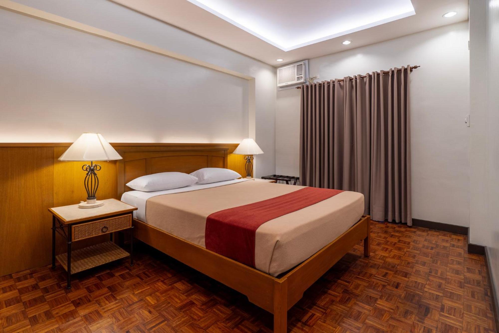 Tropicana Suites Manila Eksteriør billede